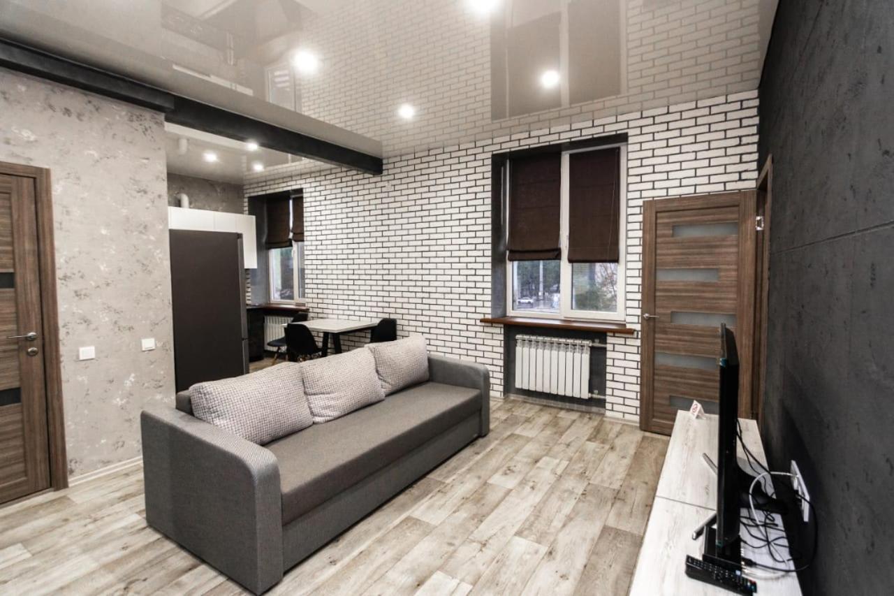 Loft Apartment On Svobody Kamjanske Exteriér fotografie