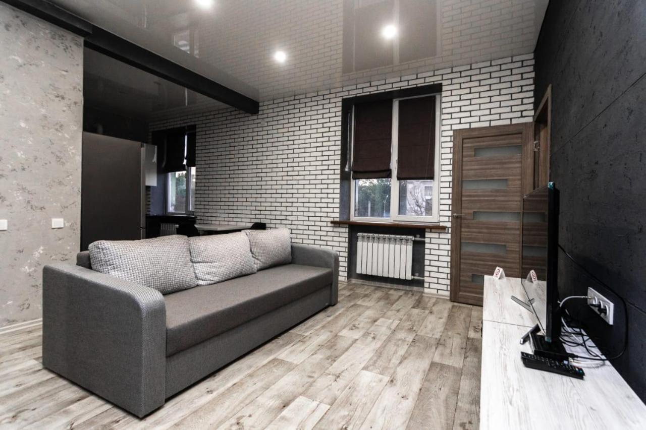 Loft Apartment On Svobody Kamjanske Exteriér fotografie